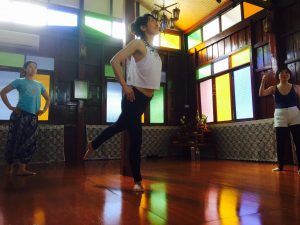 バレエのレッスンの様子